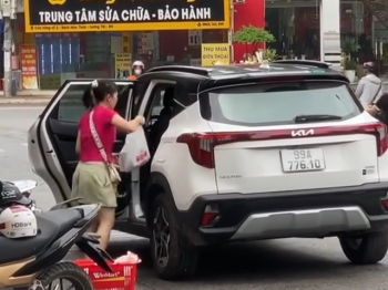 Đỗ xe ngược chiều chẳng may gây va chạm thì bảo hiểm có đền không?